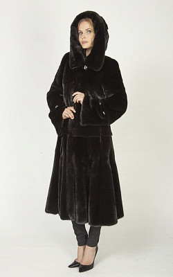 шуба классика из норки цвет черный - 04109 от интернет-магазина «Dynasty» 