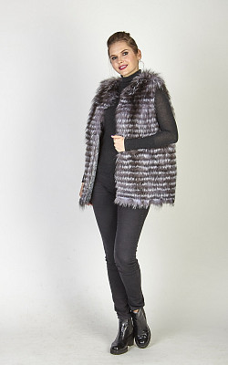 жилет из лисы, цвет чернобурый - 8104 от интернет-магазина «Dynasty» 
