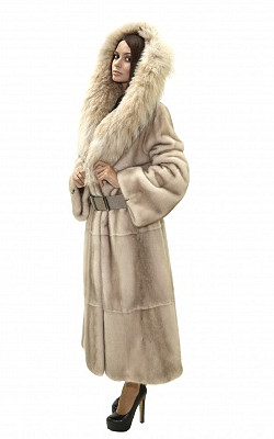 шуба-пальто под пояс из светлой норки с капюшоном из рыси - 01025 от интернет-магазина «Dynasty» 